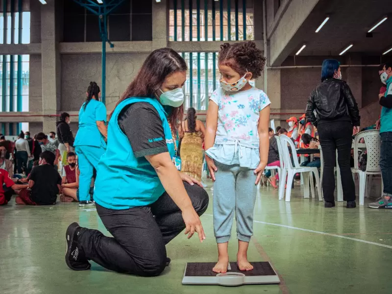 Referencia niños y niñas en Medellín.