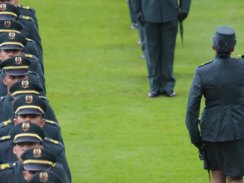 Mujeres en el Ejército y en la fuerza pública