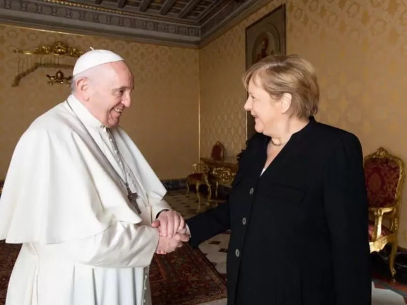 Papa Francisco y Ángela Merkel