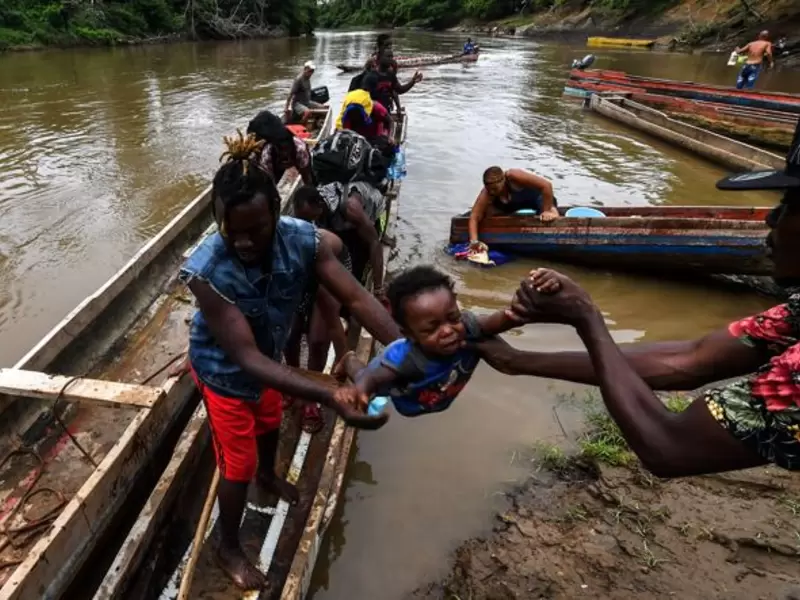 Niños en la selva del Darién