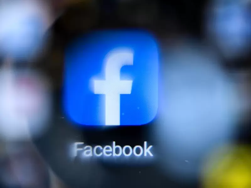 Facebook Facebook