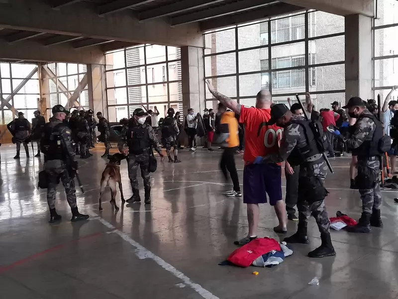 Operativos en 47 cárceles del país dejan más 700 celulares incautados además de armas blancas, licor y estupefacientes