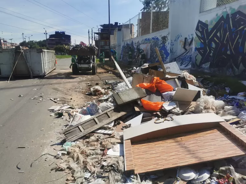 Residuos sin recoger en la localidad de Kennedy, Bogotá