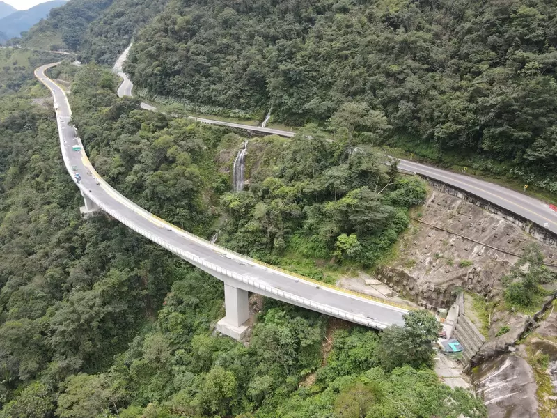 Puente vía al Llano