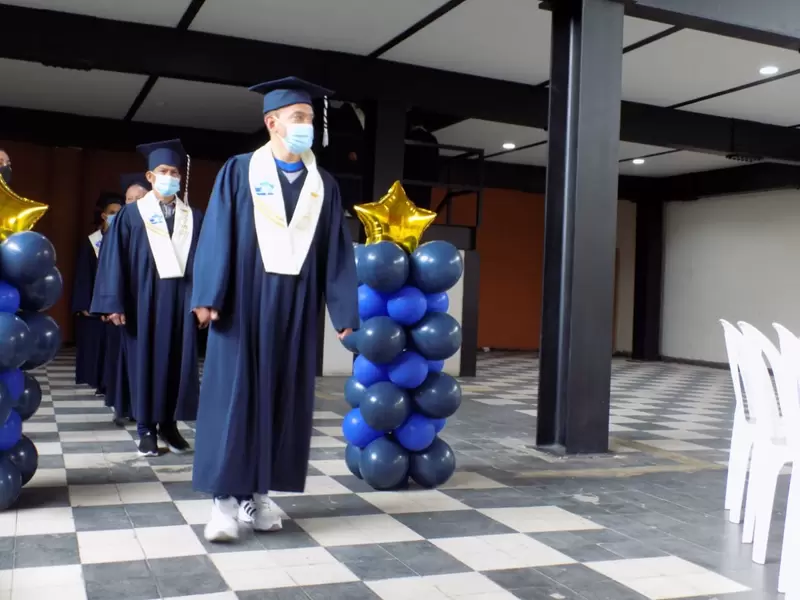 En la cárcel La Picota de Bogotá se graduaron 91 reclusos de bachilleres