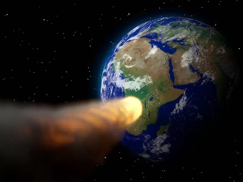 Asteroide acercándose a la Tierra