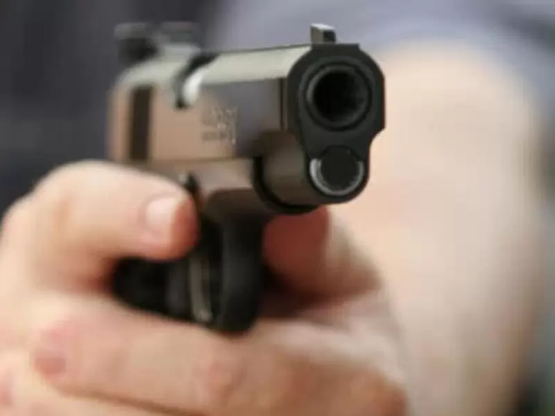 Pistola
