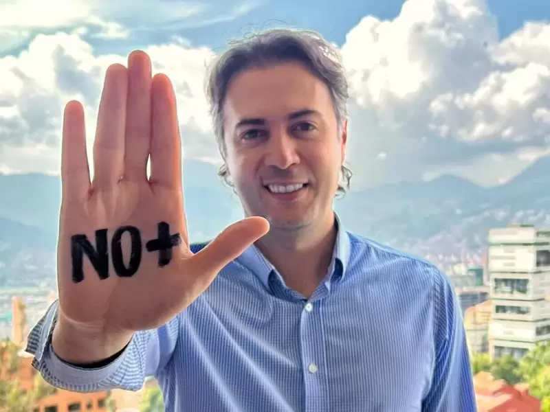 Referencia alcalde de Medellín, Daniel Quintero, promoviendo la campaña #No+.