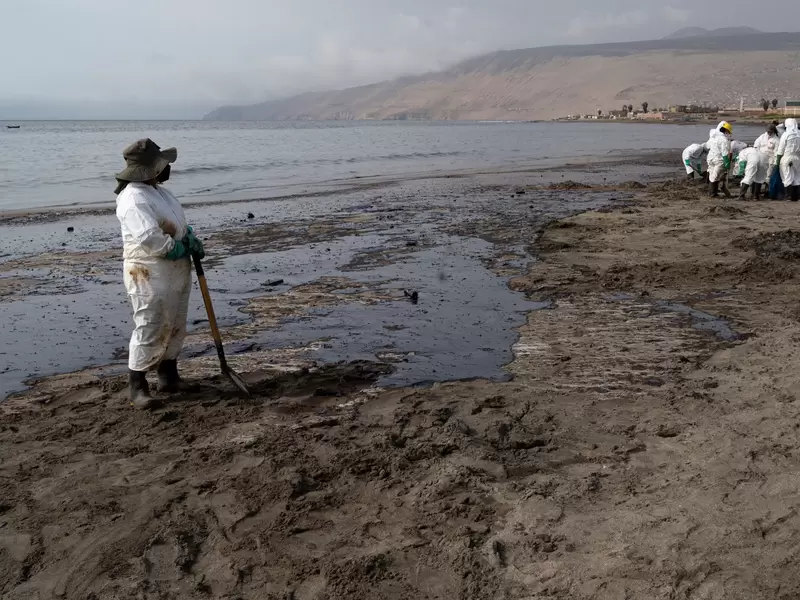 Tragedia ambiental en Perú por derrame de petróleo.