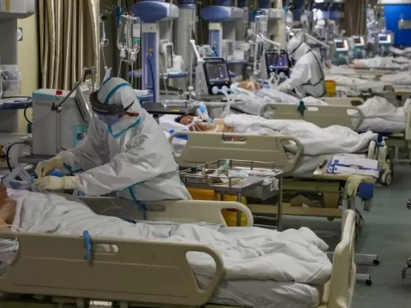 De 404 pacientes por Covid-19 que ingresaron a las UCI, 270 no se encuentran vacunados.