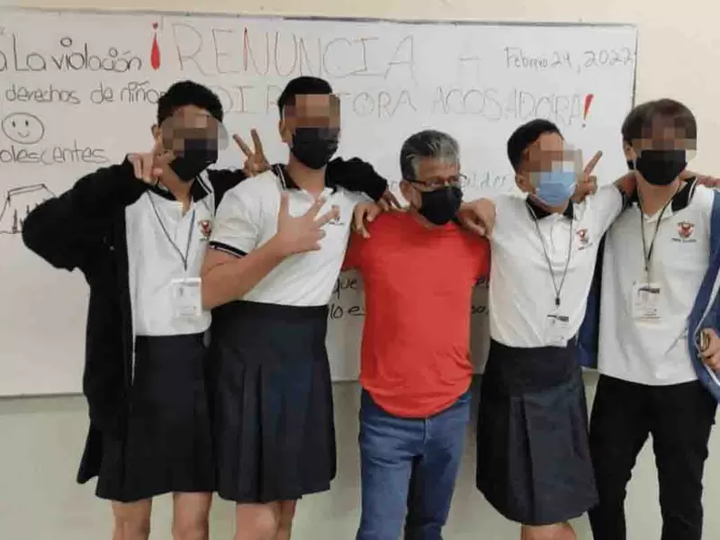 A alumnas de colegio les dijeron que si las violaban era por lo corto de sus faldas