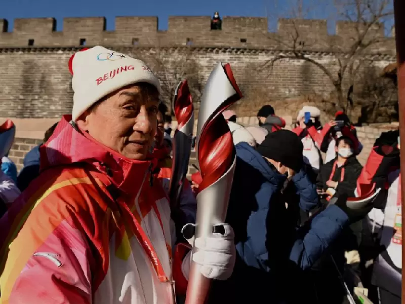 Jackie Chan y la llama olímpica