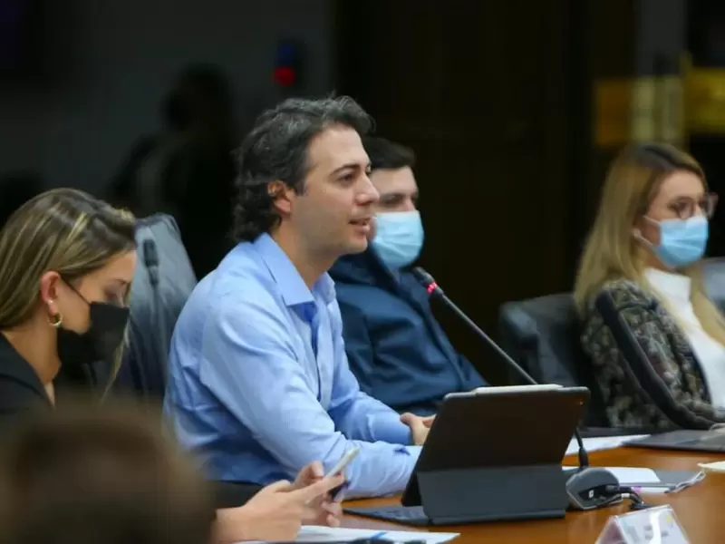 Referencia alcalde de Medellín, Daniel Quintero.