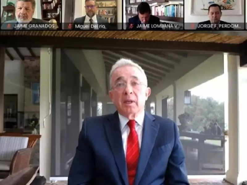 El exsenador Álvaro Uribe Vélez aseguró que es inocente y que ha actuado con rectitud siempre