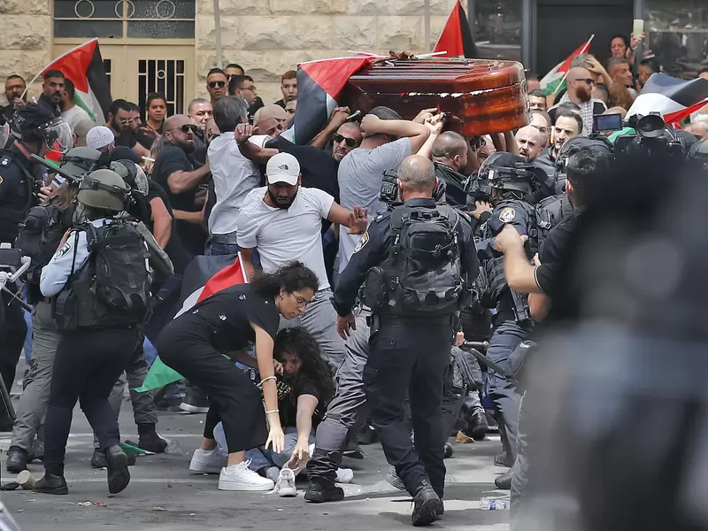 Funeral de la periodista de Al Jazeera