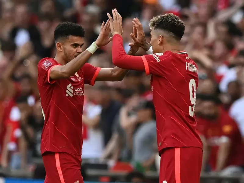 Luis Díaz sustituido en la final de la FA CUP con Liverpool.