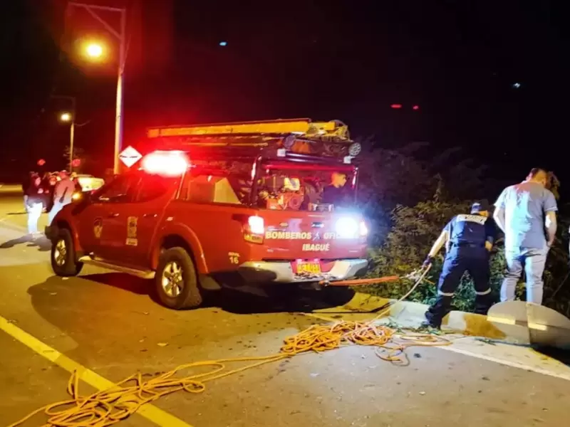 Accidente de tránsito en vía al Cañón del Combeima Accidente de tránsito en vía al Cañón del Combeima
