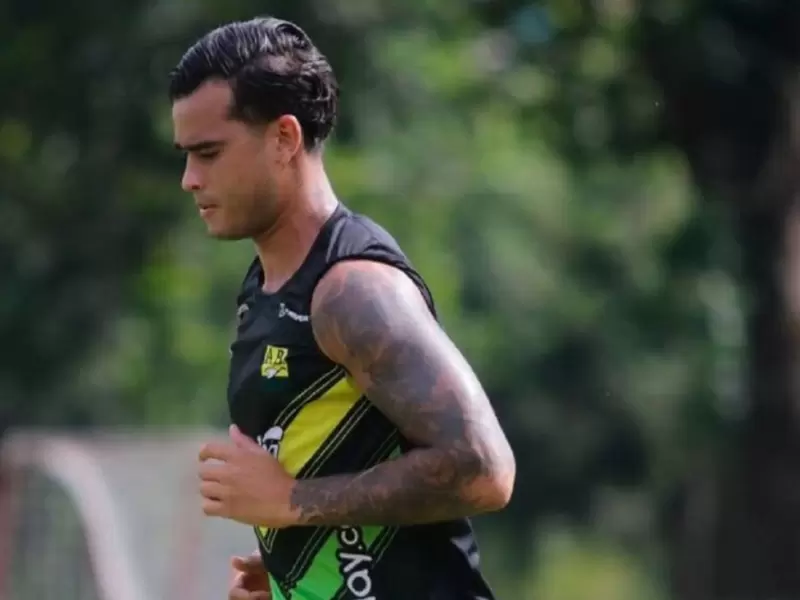 sanción de Dimayor a jugador del Bucaramanga que le pegó a un árbitro sanción de Dimayor a jugador del Bucaramanga que le pegó a un árbitro