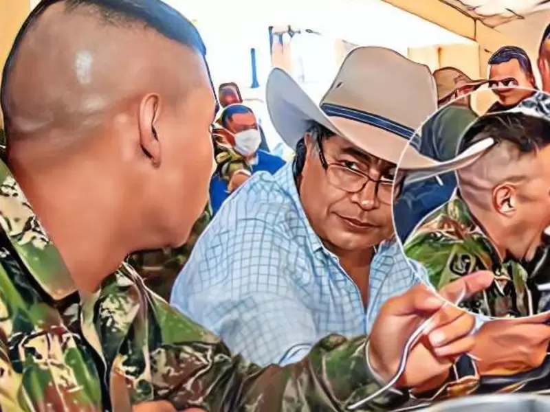 Presidente Petro 'boleteó' a soldado con foto que muestra cómo devoraba arroz Presidente Petro 'boleteó' a soldado con foto que muestra cómo devoraba arroz