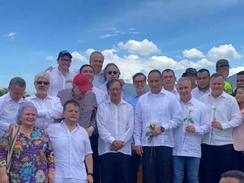 Encuentro en la frontera entre delegaciones de Venezuela y Colombia