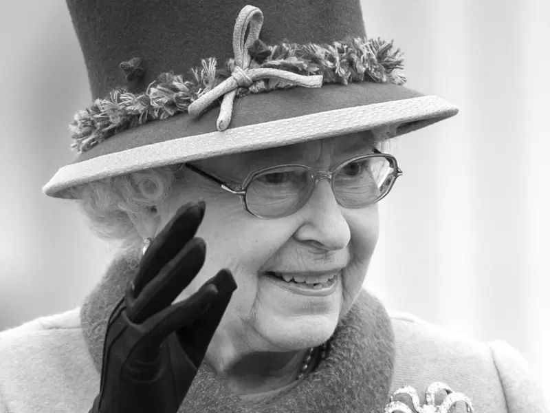 Muere reina Isabel II