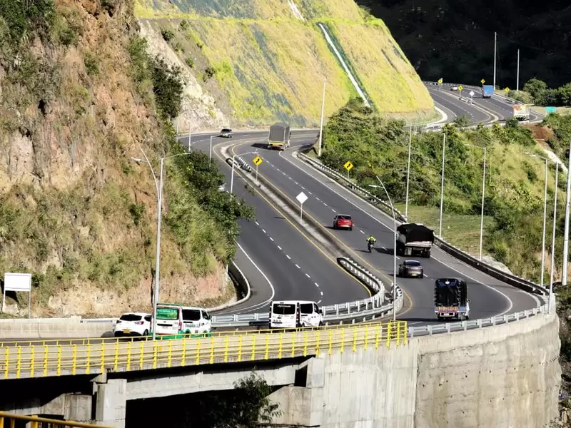 Vías país