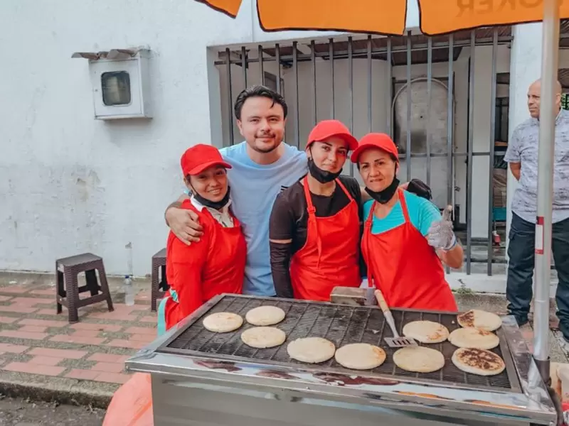 Alcalde de Villavicencio respaldó a vendedoras de arepas atacadas Alcalde de Villavicencio respaldó a vendedoras de arepas atacadas