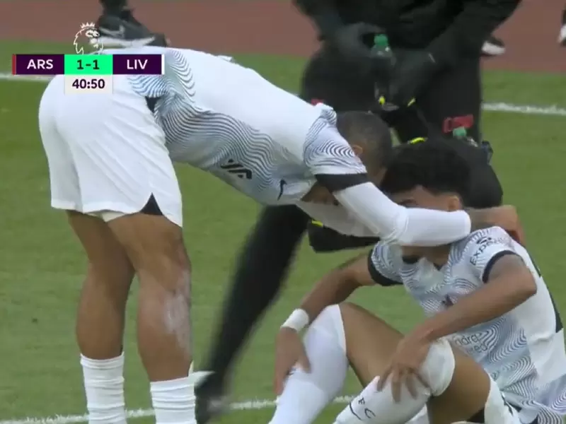 Luis Díaz lesionado en el partido con Arsenal
