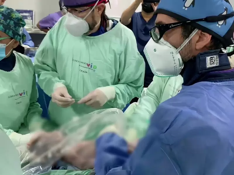 Esta es la primer cirugía en Latinoamérica de corazón abierto a bebé gestante.