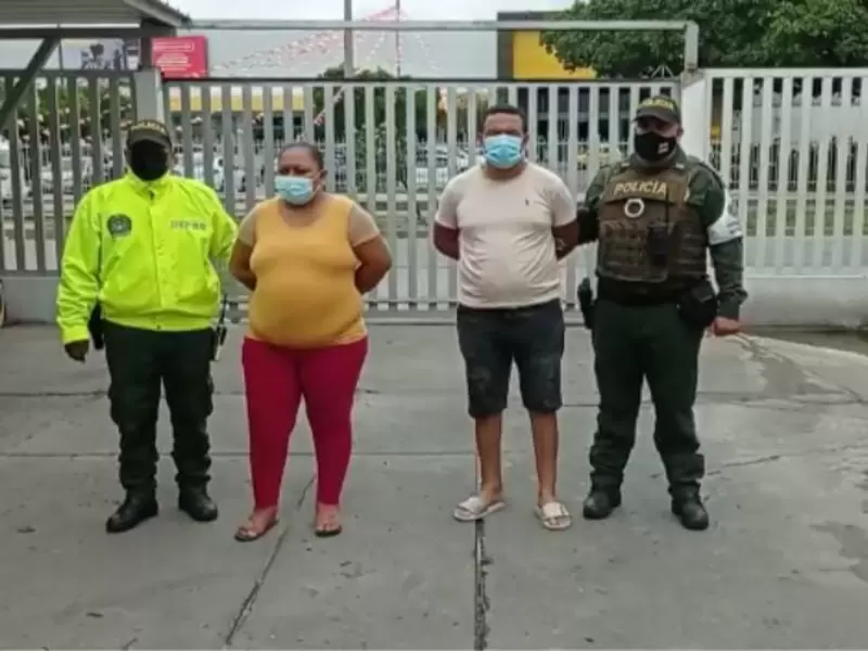 Esther Mariana González González y Harrison José Ramírez García, quienes fueron detenidos por la Policía Nacional.