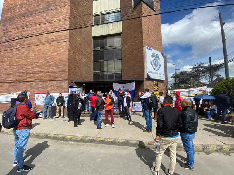 Siete sindicatos de la UNP protestan por los derechos de los trabajadores