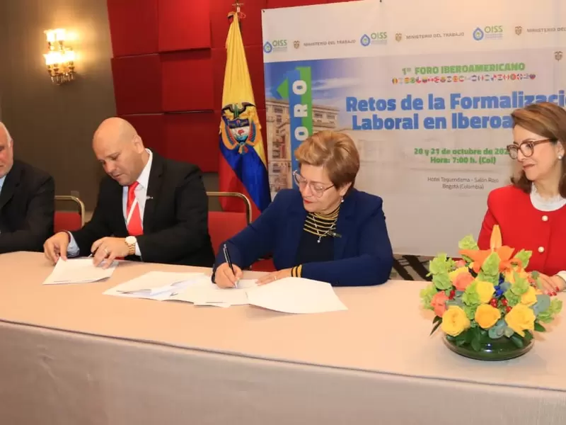 Los ministros de Colombia y Perú firmaron el documento.