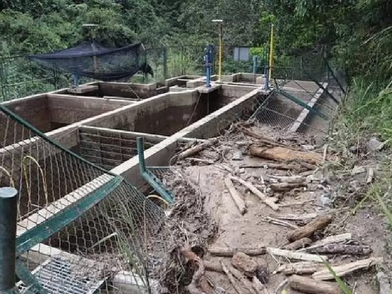 La distribución de agua se hará nuevamente en carrotanques.