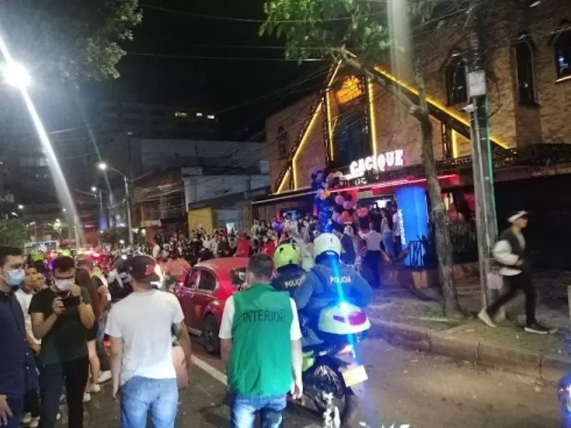 El sitio ha sido centro de polémica por las constantes riñas.
