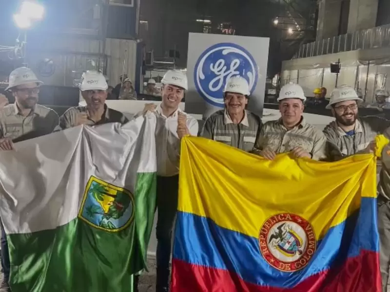 Funcionarios de Hidroituango celebran tras entrar en operación