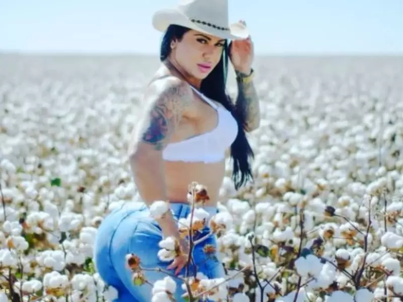 Mujer quiere tener derrier más voluptuoso del mundo, pero sin cirugía Mujer quiere tener derrier más voluptuoso del mundo, pero sin cirugía