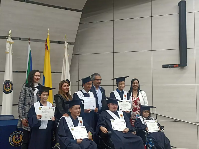 Los estudiantes se graduaron.