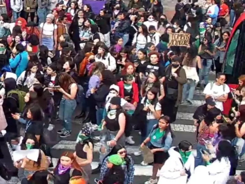 Protestas por abuso a menor en TransMilenio Protestas por abuso a menor en TransMilenio