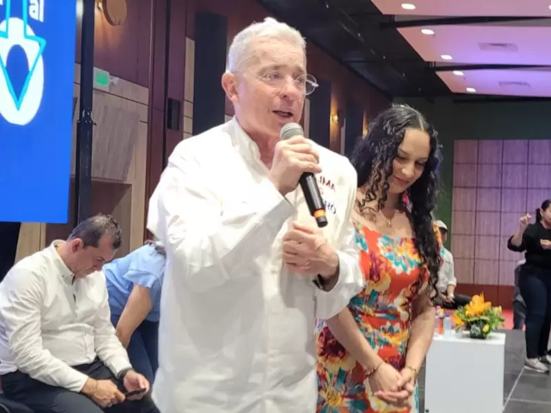 Expresidente Álvaro Uribe en Ibagué