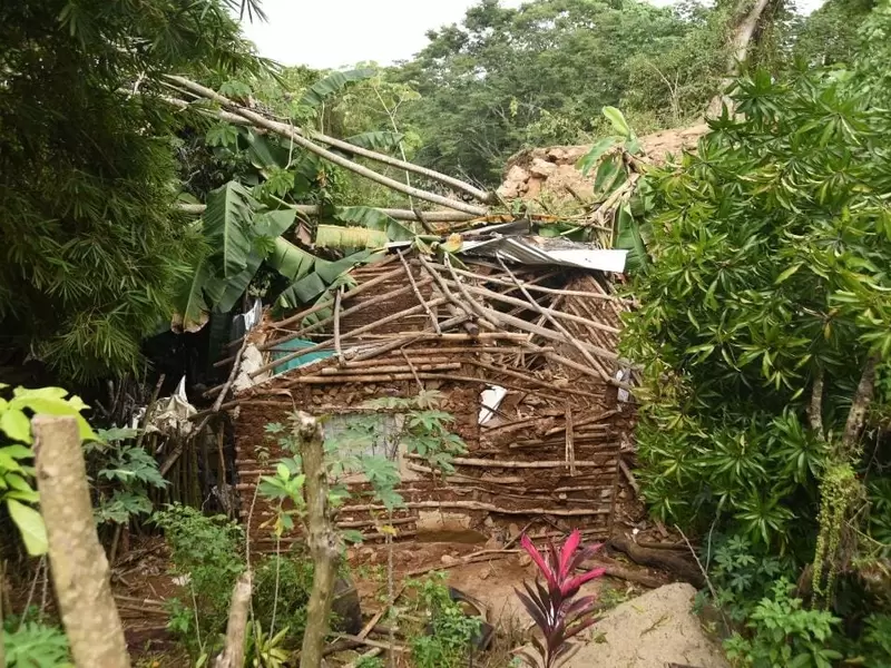Más de 80 vivendas colapsaron durante la tragedia