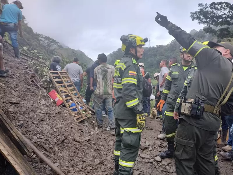 Deslizamiento en la vía Risaralda-Chocó