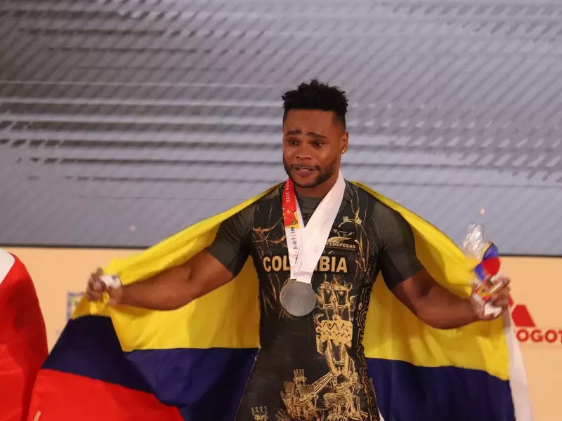 Francisco Mosquera, campeón Mundial de Levantamiento de pesas