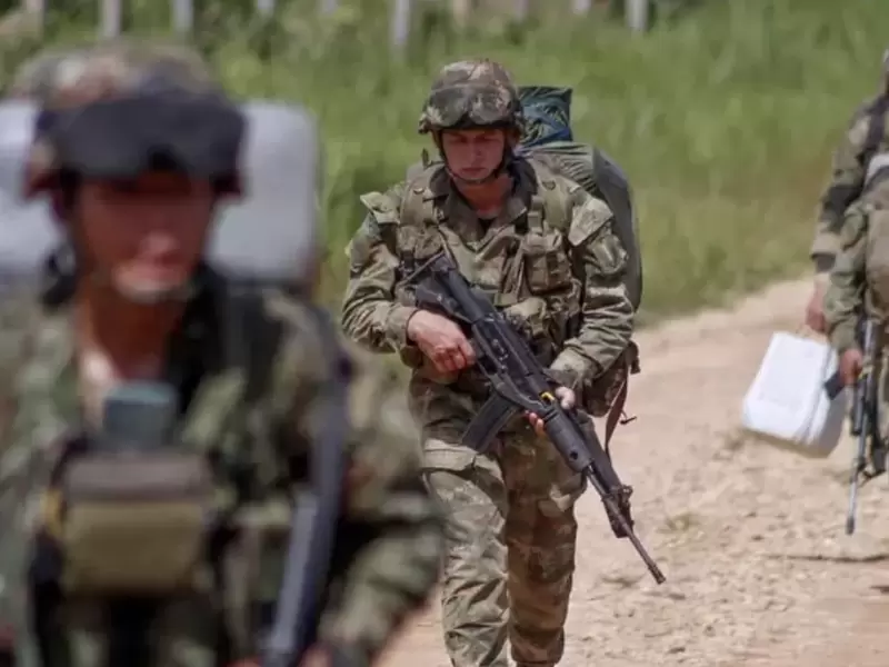 El Ejército se enfrentó a la disidencia de las DARC