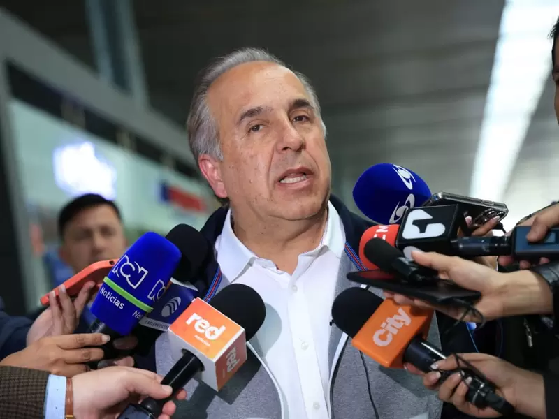 ministro de Transporte Guillermo Reyes