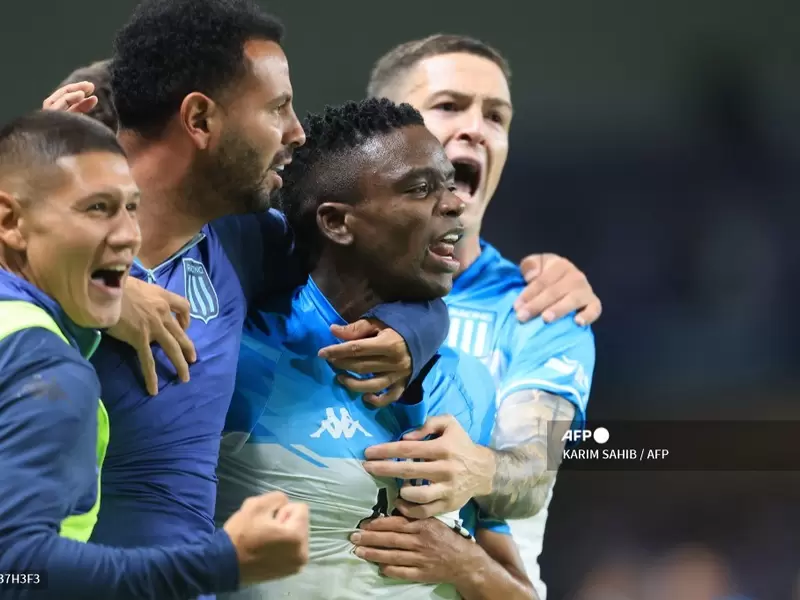 Racing vs Boca: Johan Carbonero Racing vs Boca: Johan Carbonero