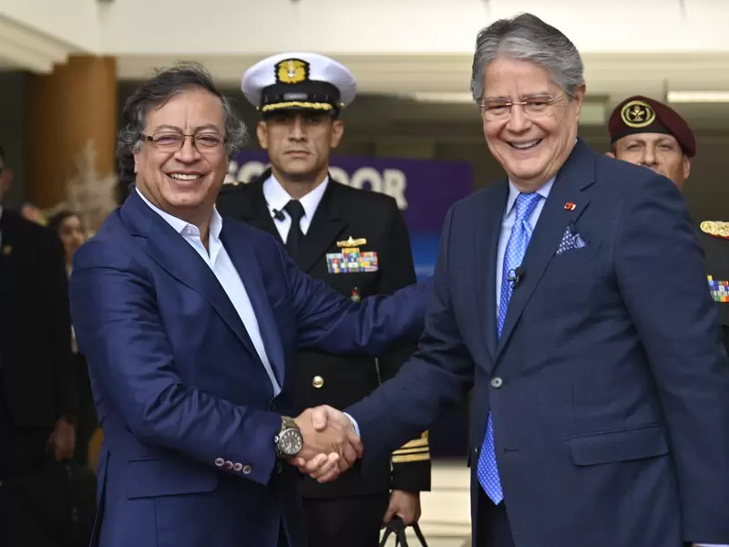 Presidente Petro y presidente Lasso