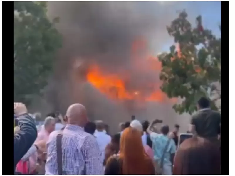 incendio en pleno parque central de Rionegro