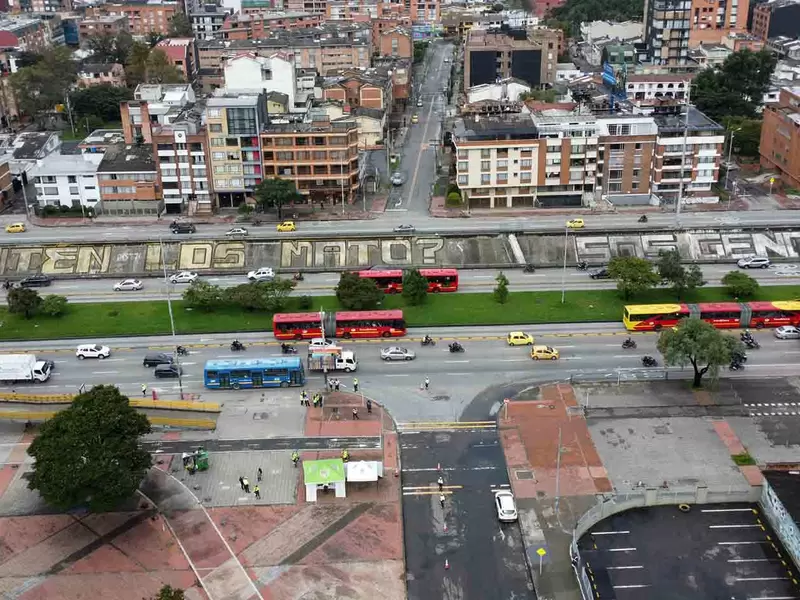 Primer día de nuevo pico y placa en Bogotá
