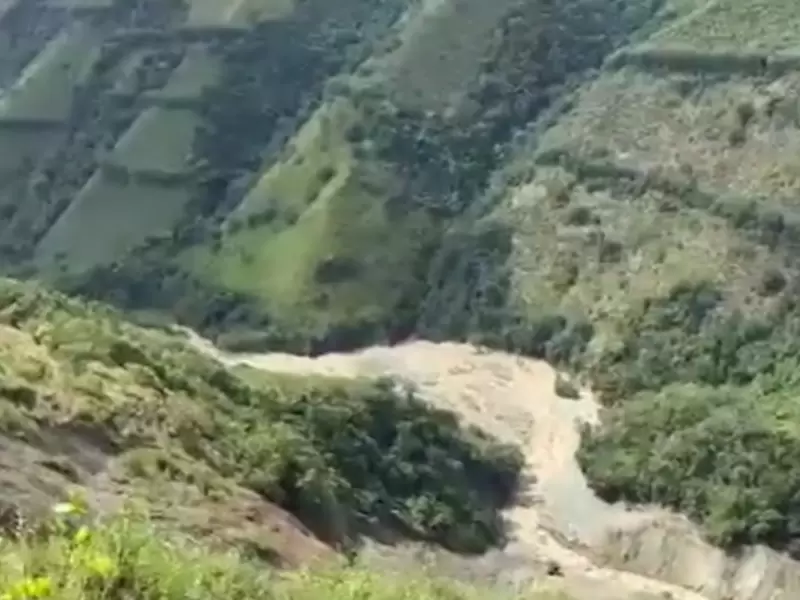 Represamiento del río Posó que desemboca en el Cauca.