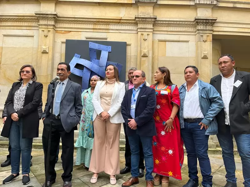 Los representantes del gobierno como la Ministra de Salud.